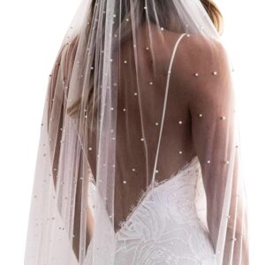 Single-Tier Pearl Bridal Veil with Metallic Comb – F55